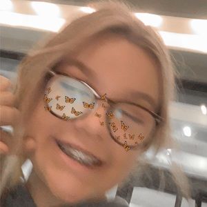 Meet your Posher, Jillian